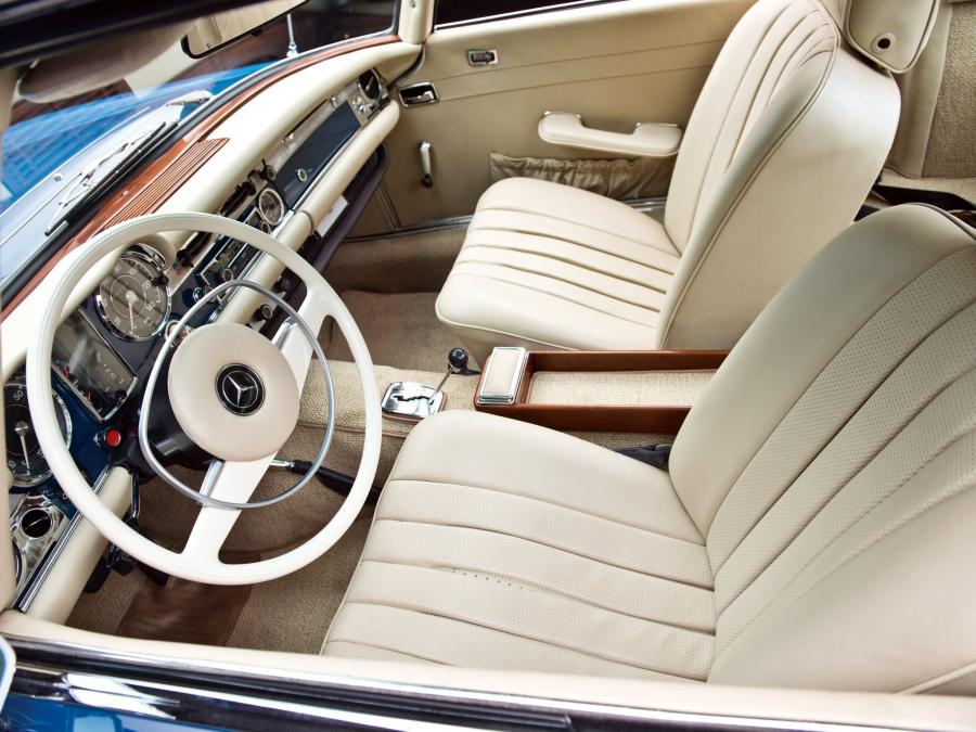  Mercedes-Benz 280 SL 1967 года  (US) (фото 8 из 25)